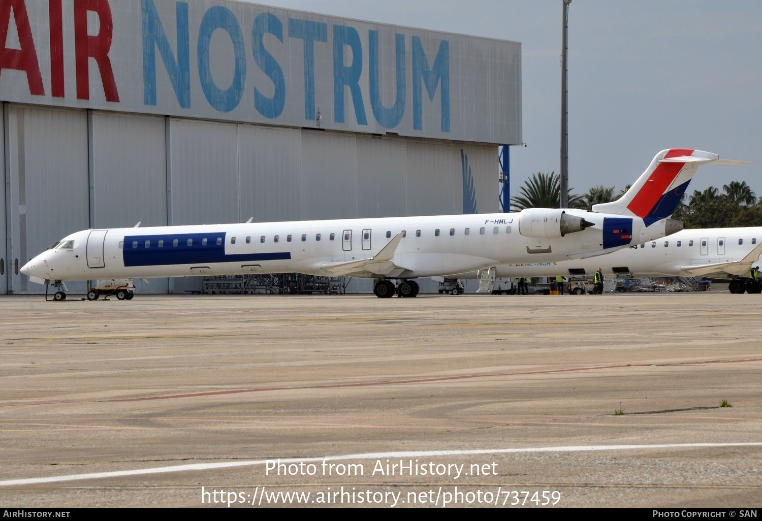 Aircraft Photo of F-HMLJ | Bombardier CRJ-1000EL NG (CL-600-2E25) | AirHistory.net #737459