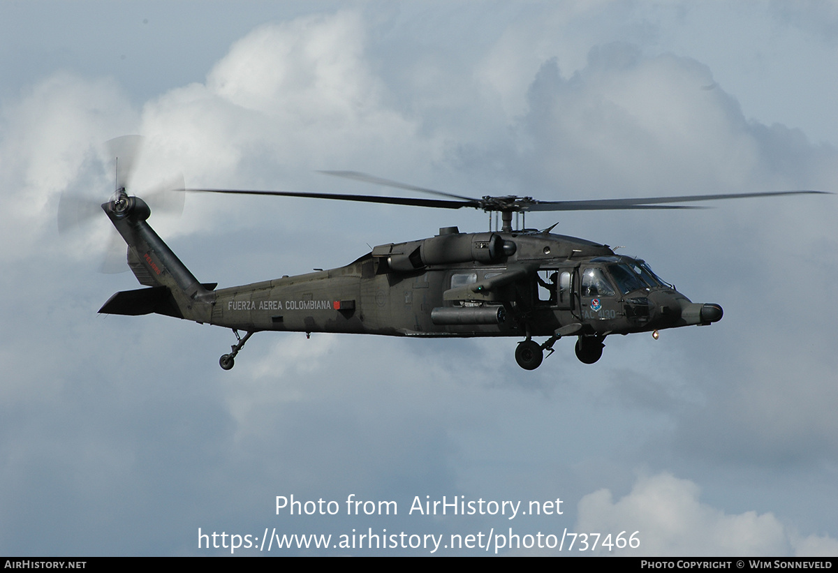 Aircraft Photo of FAC4130 | Sikorsky AH-60L Arpia III | Colombia - Air Force | AirHistory.net #737466