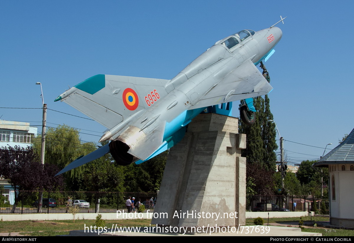 Aircraft Photo of 6956 | Mikoyan-Gurevich MiG-21UM | Romania - Air Force | AirHistory.net #737639