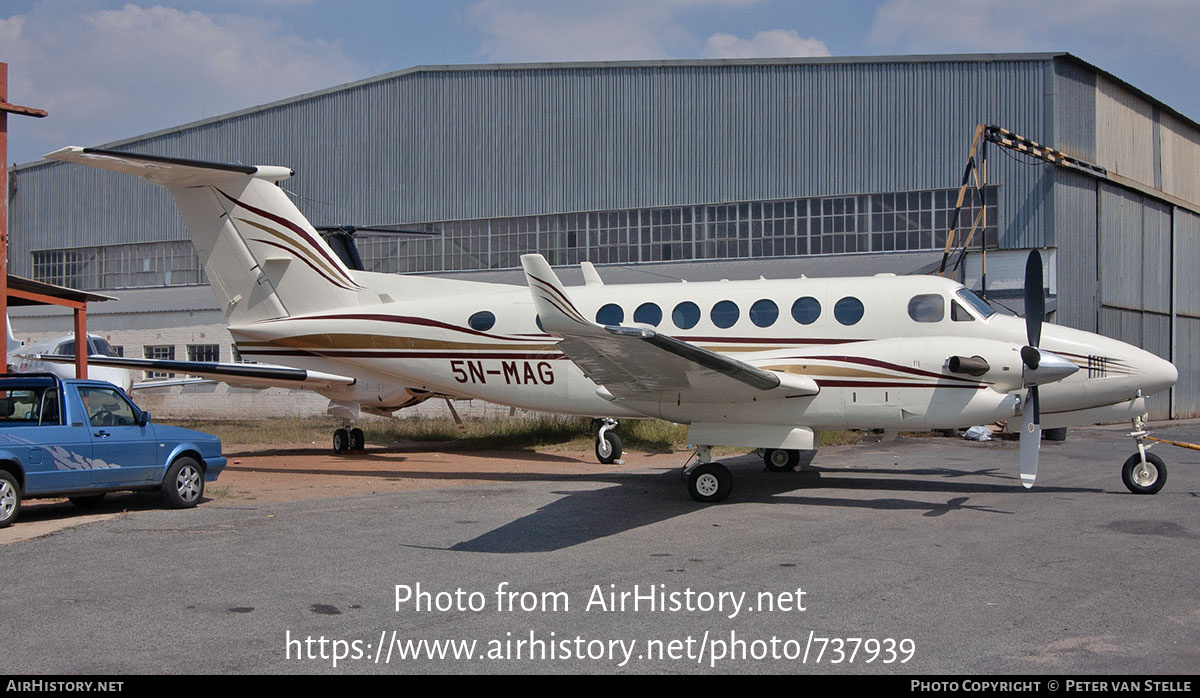 Aircraft Photo of 5N-MAG | Beech Super King Air 350 (B300) | AirHistory.net #737939