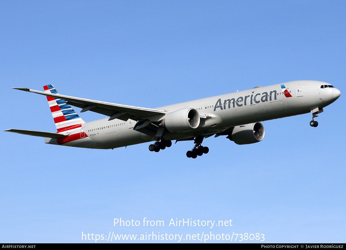 Aircraft Photo of N732AN | Boeing 777-323/ER | American Airlines | AirHistory.net #738083