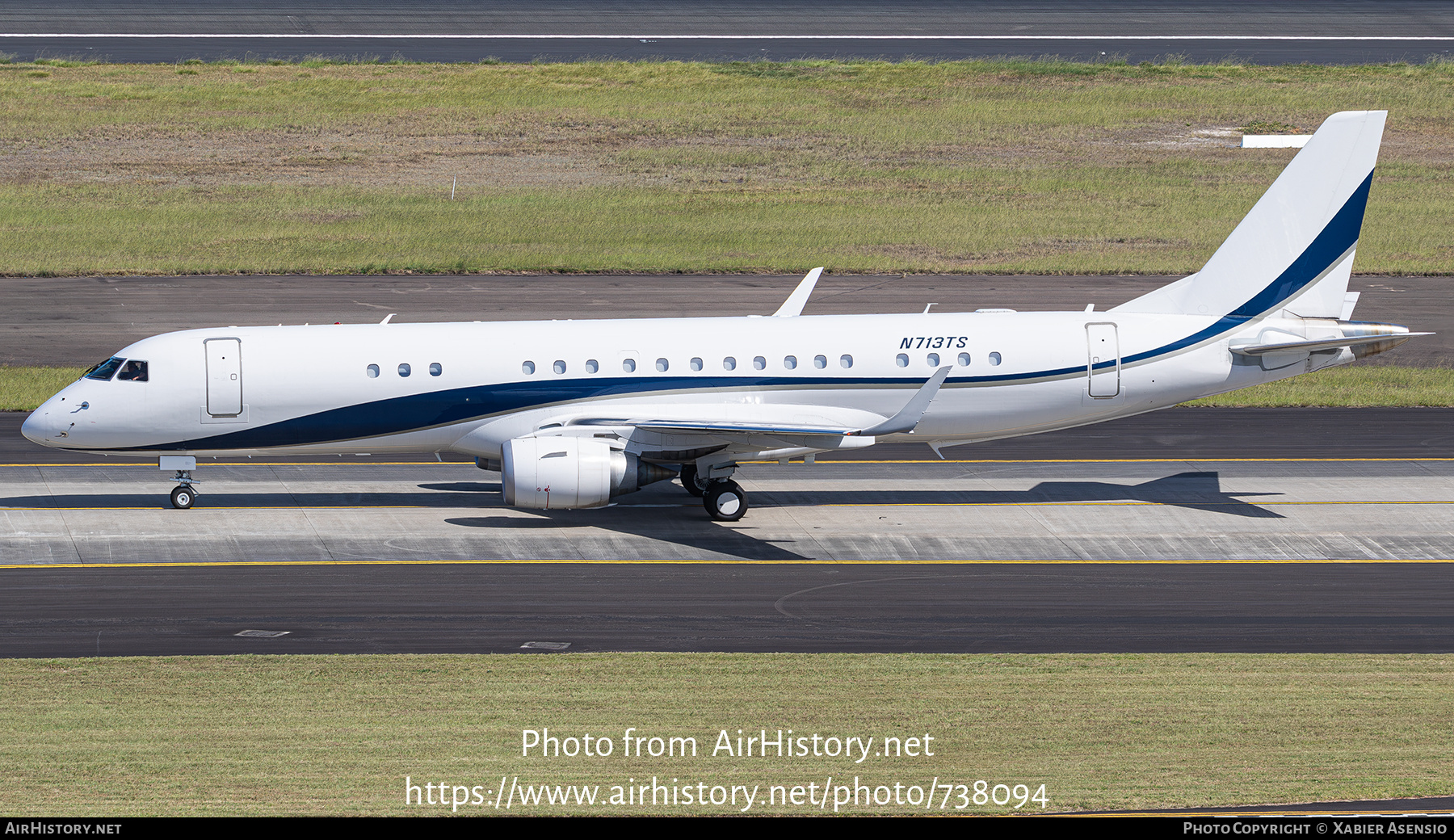 Aircraft Photo of N713TS | Embraer Lineage 1000 (ERJ-190-100ECJ) | AirHistory.net #738094