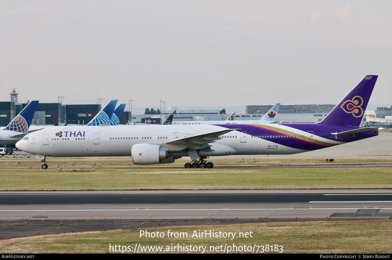 Aircraft Photo of HS-TTB | Boeing 777-300/ER | Thai Airways International | AirHistory.net #738183