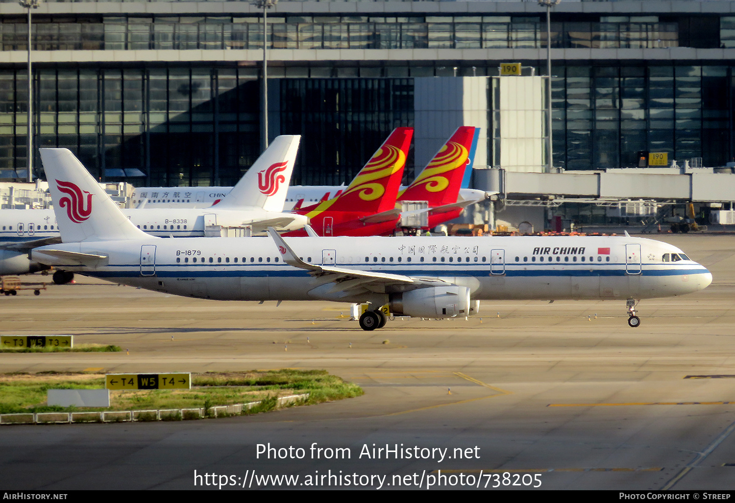 Aircraft Photo of B-1879 | Airbus A321-232 | Air China | AirHistory.net #738205