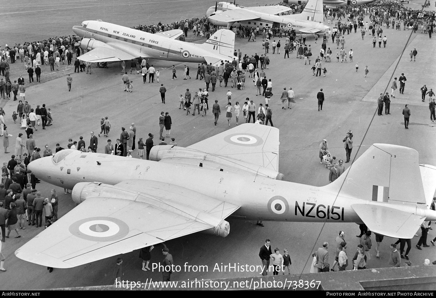 Aircraft Photo of NZ6151 | English Electric Canberra T13 | New Zealand - Air Force | AirHistory.net #738367