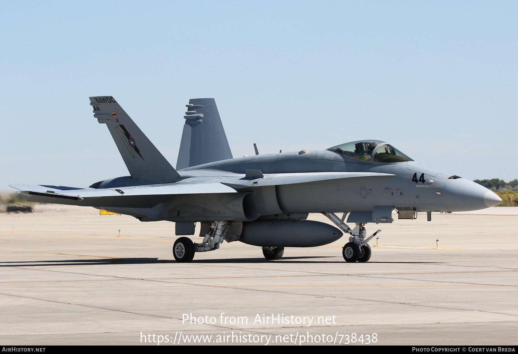 Aircraft Photo of 164033 | McDonnell Douglas F/A-18C Hornet | USA - Navy | AirHistory.net #738438