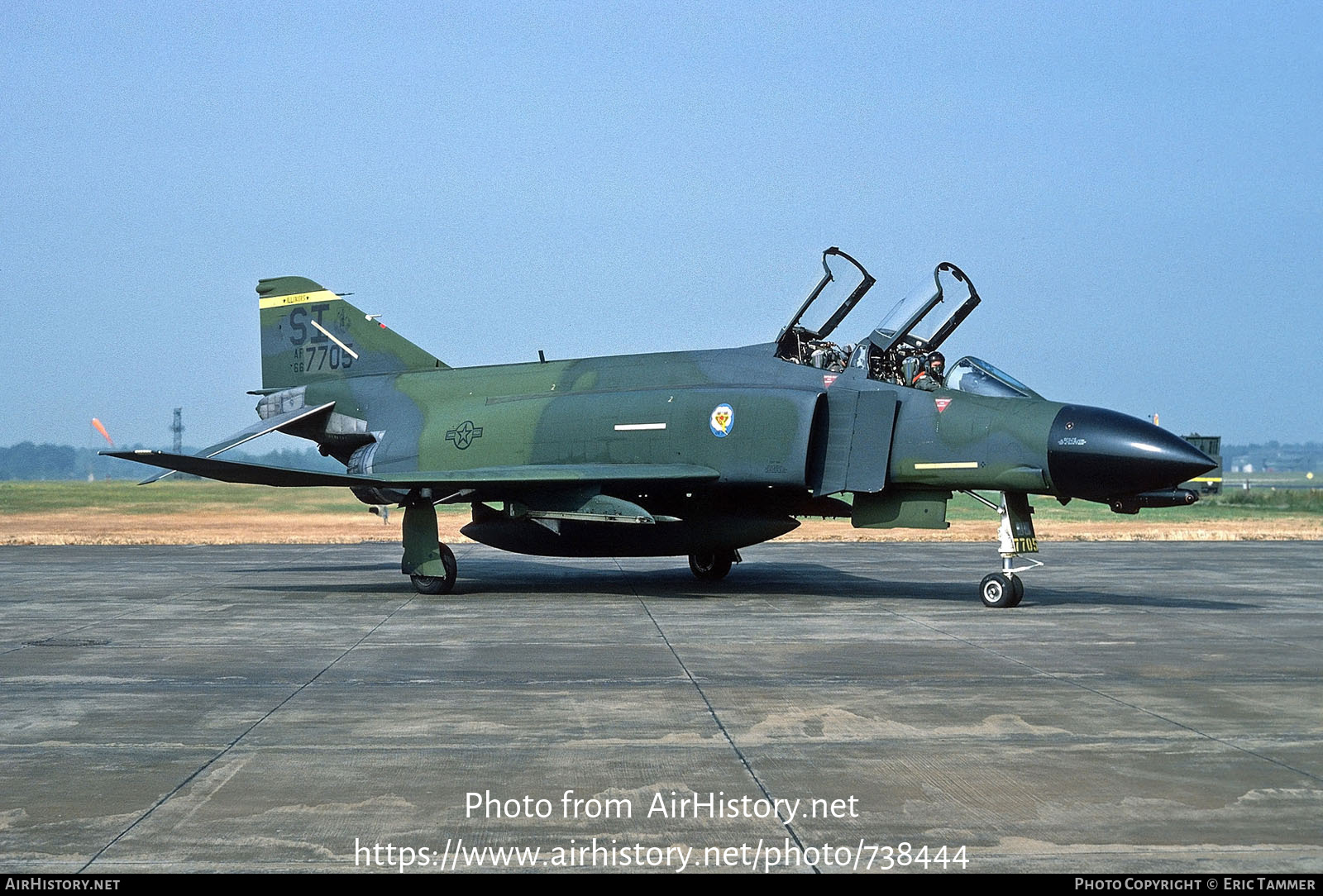 Aircraft Photo of 66-7705 / AF66-7705 | McDonnell Douglas F-4D Phantom II | USA - Air Force | AirHistory.net #738444