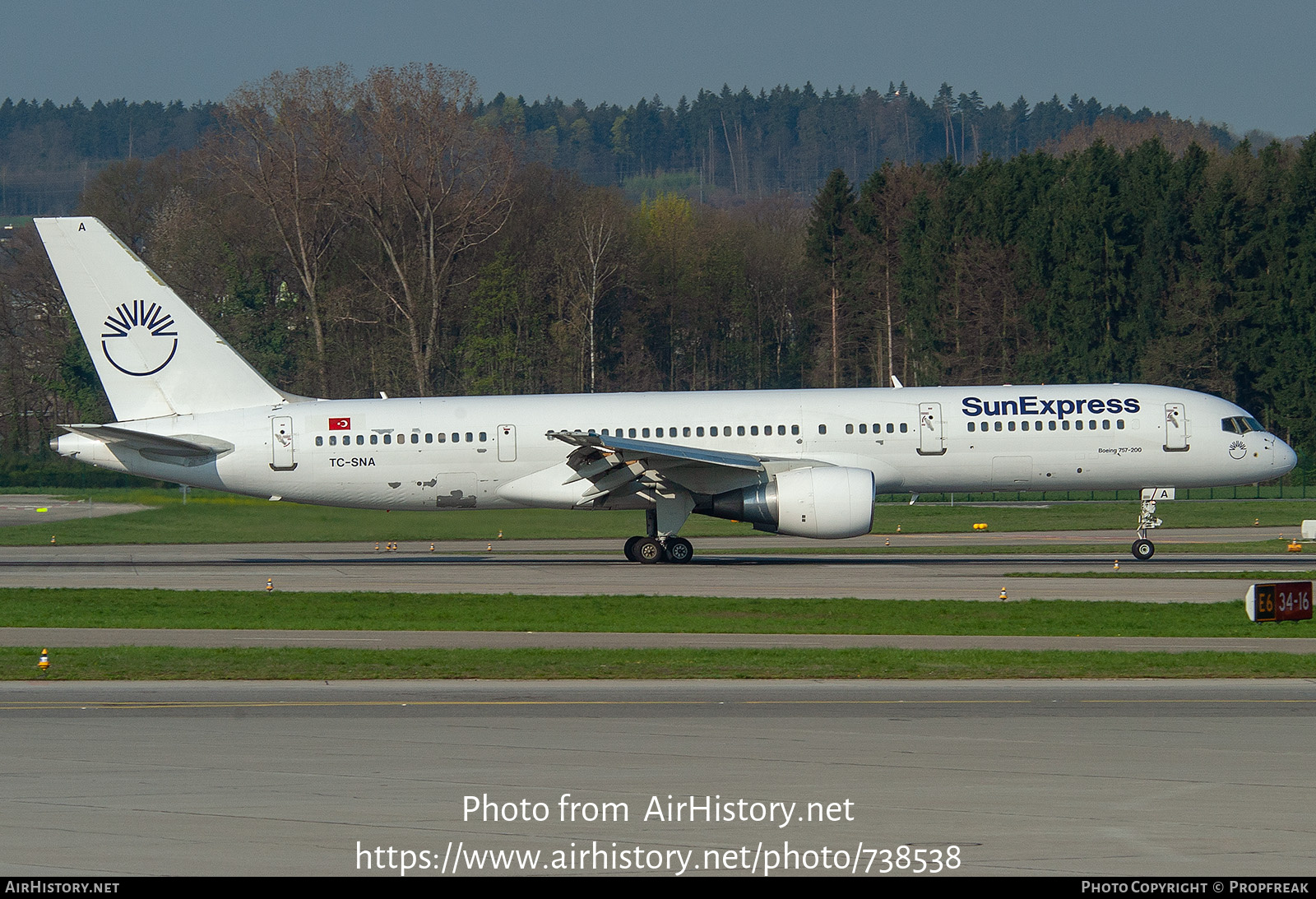 Aircraft Photo of TC-SNA | Boeing 757-2Q8 | SunExpress | AirHistory.net #738538