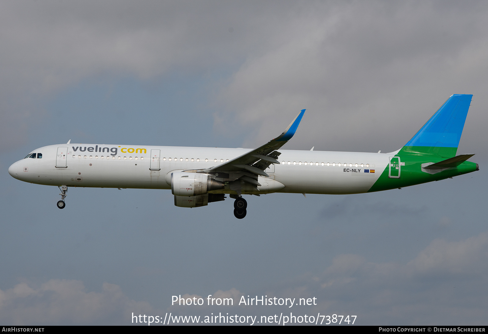 Aircraft Photo of EC-NLY | Airbus A321-211 | Vueling Airlines | AirHistory.net #738747