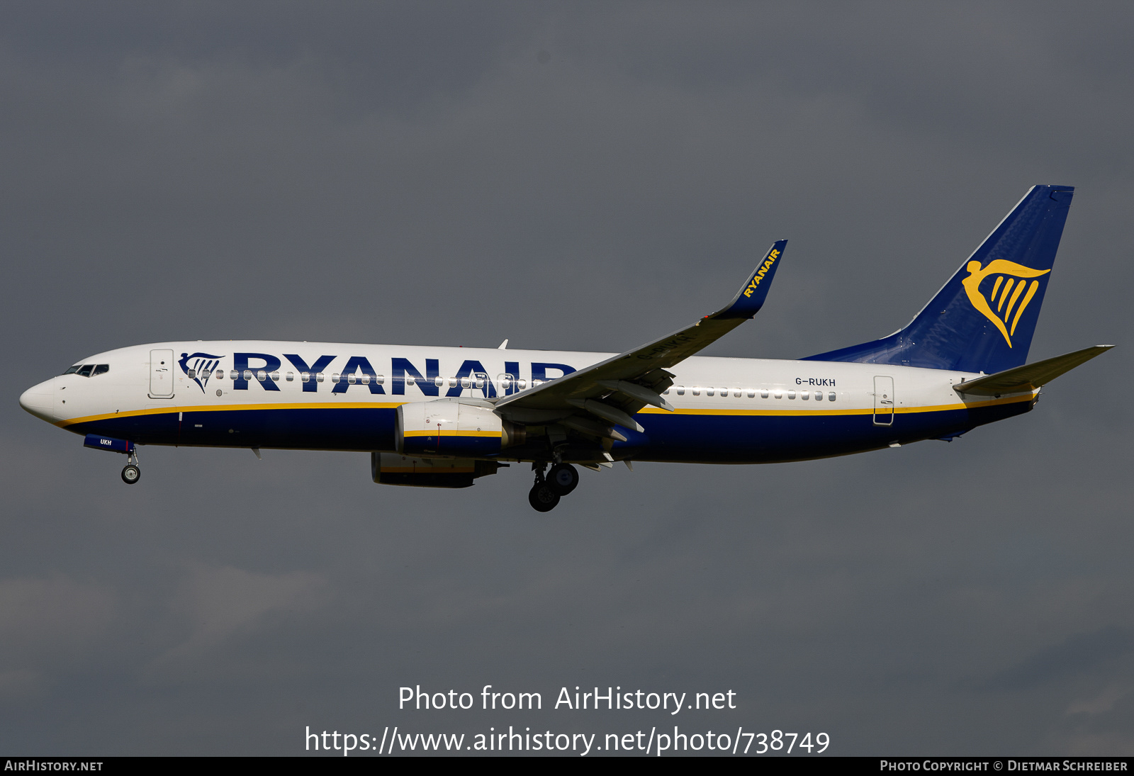 Aircraft Photo of G-RUKH | Boeing 737-8AS | Ryanair | AirHistory.net #738749