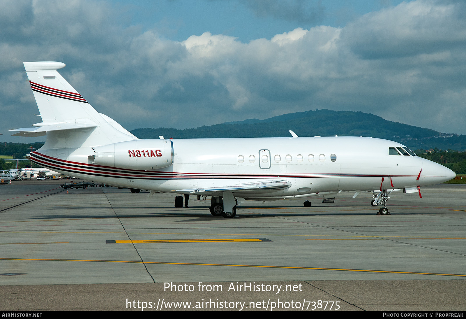 Aircraft Photo of N811AG | Dassault Falcon 2000 | AirHistory.net #738775