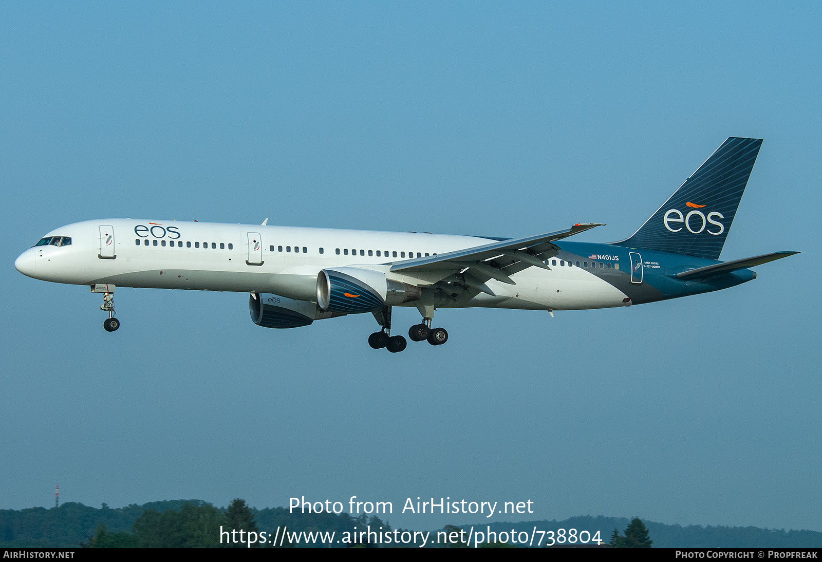 Aircraft Photo of N401JS | Boeing 757-2Q8 | Eos Airlines | AirHistory.net #738804