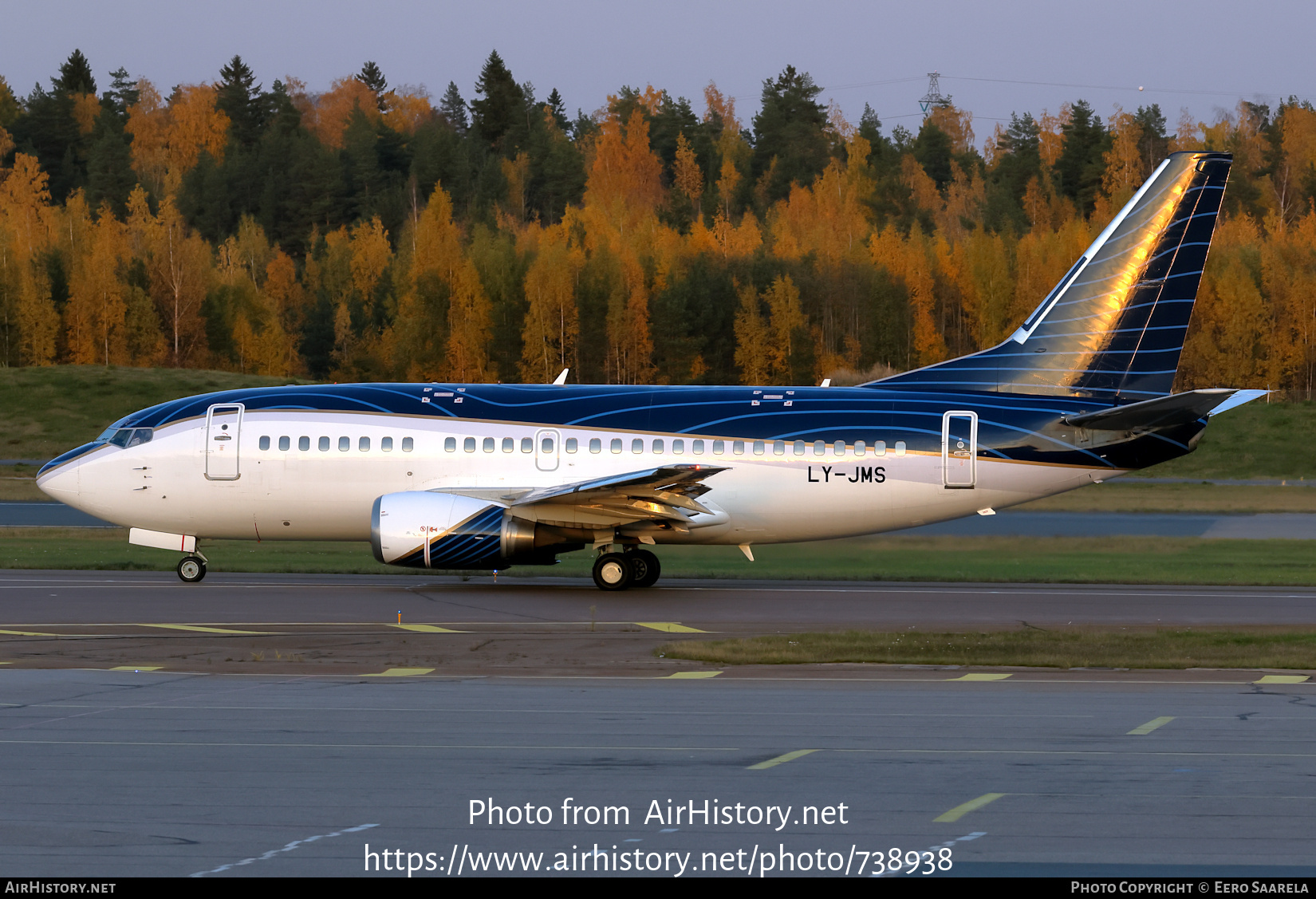 Aircraft Photo of LY-JMS | Boeing 737-522 | AirHistory.net #738938