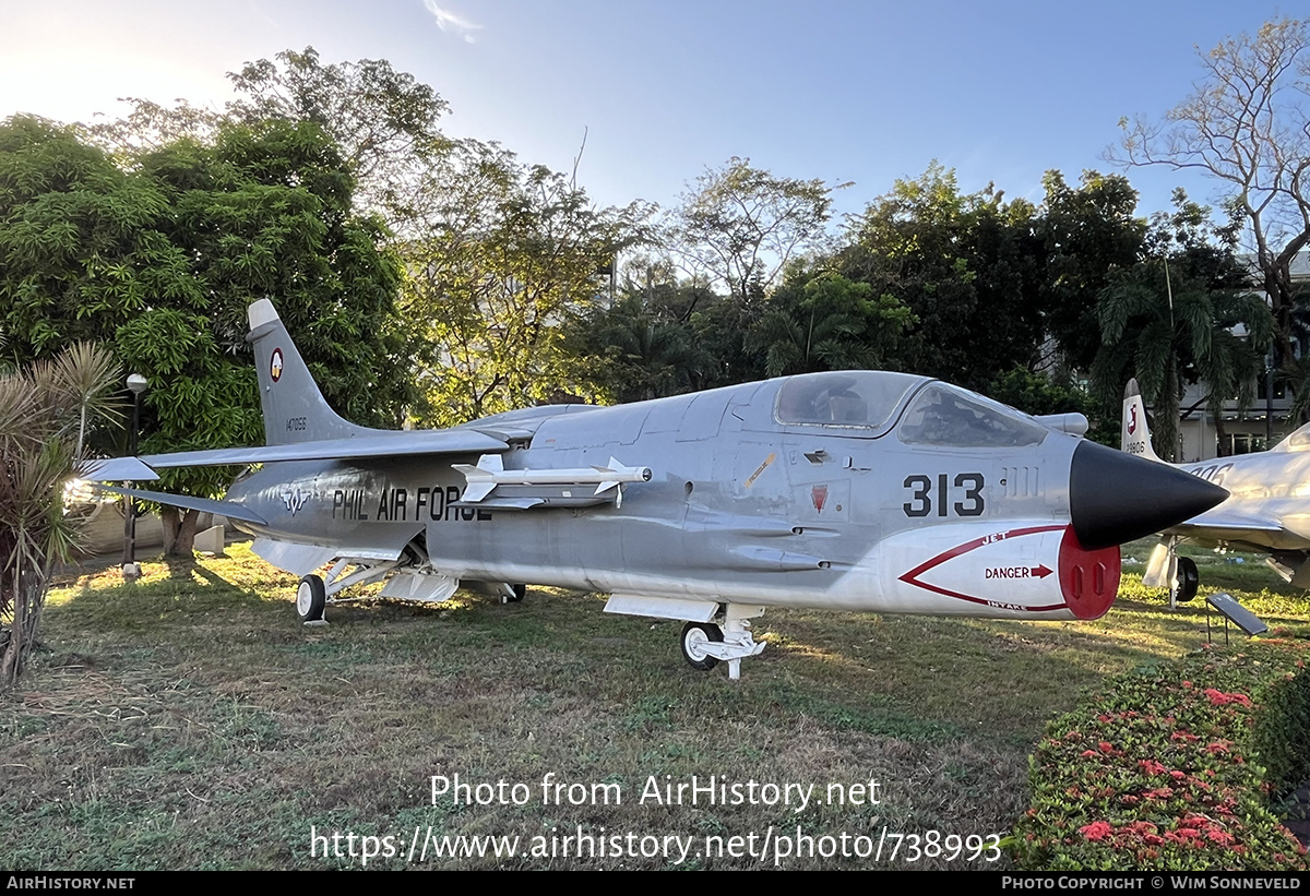 Aircraft Photo of 147056 | Vought F-8H Crusader | Philippines - Air Force | AirHistory.net #738993