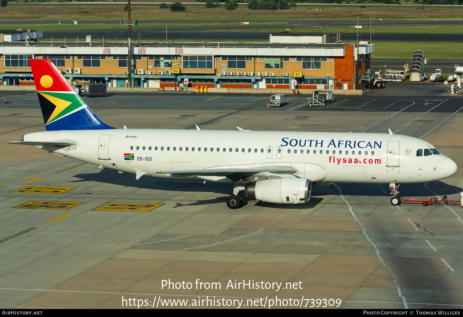 Aircraft Photo of ZS-SZI | Airbus A320-232 | South African Airways | AirHistory.net #739309