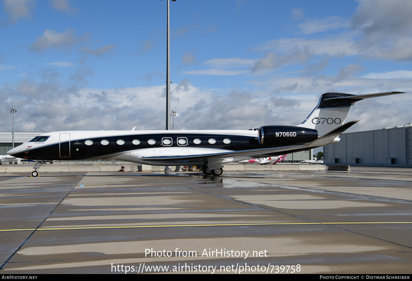 Aircraft Photo of N706GD | Gulfstream Aerospace G700 | AirHistory.net #739758