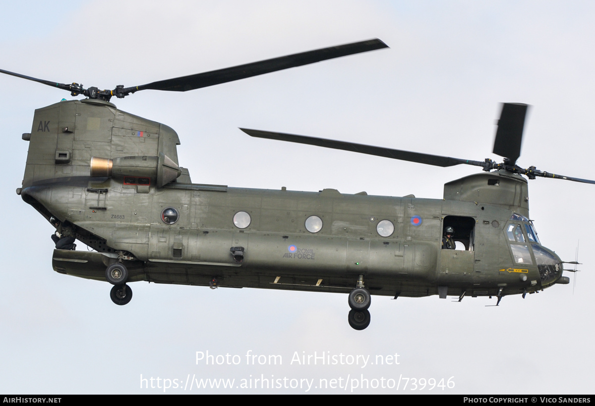 Aircraft Photo of ZA683 | Boeing Chinook HC2 (352) | UK - Air Force | AirHistory.net #739946