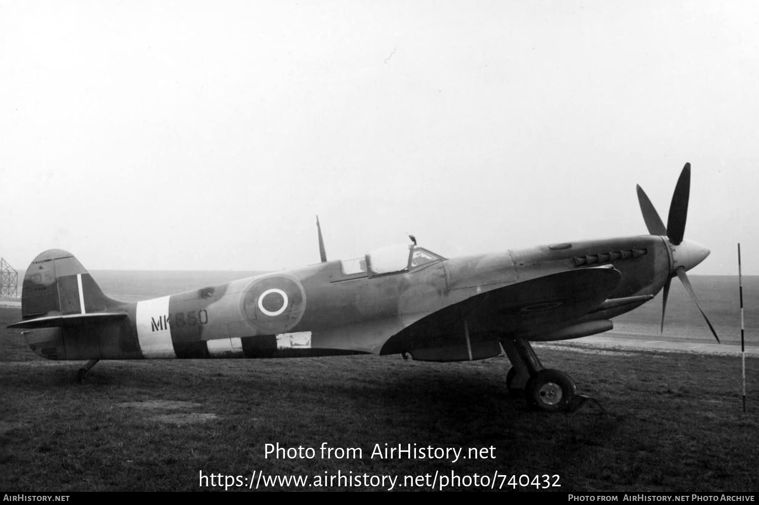 Aircraft Photo of MK850 | Supermarine 361 Spitfire LF9 | AirHistory.net #740432