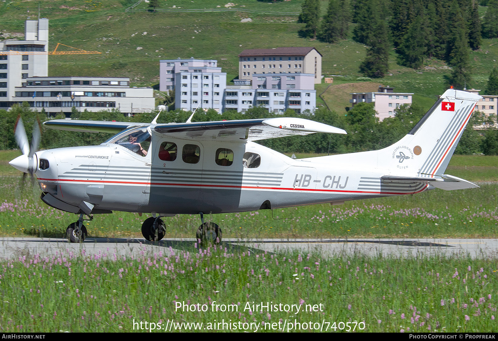 Aircraft Photo of HB-CHJ | Cessna P210N Pressurized Centurion II | Motorfluggruppe Olten | AirHistory.net #740570