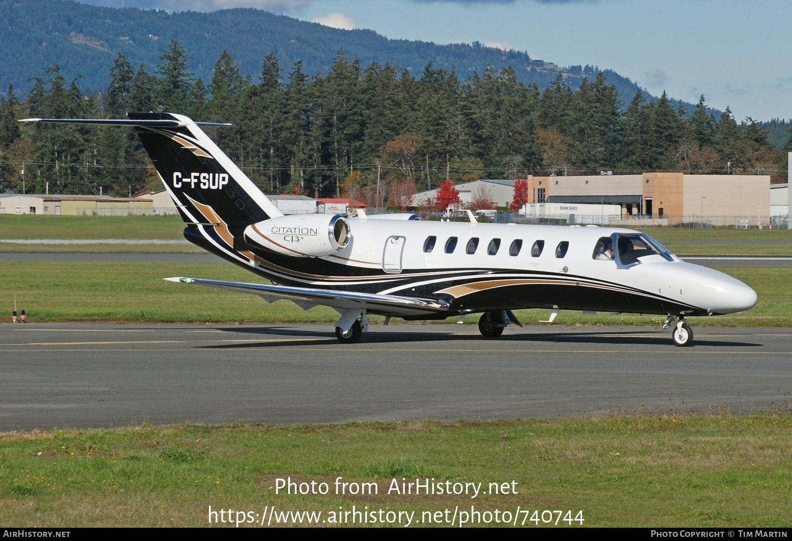 Aircraft Photo of C-FSUP | Cessna 525B CitationJet CJ3+ | AirHistory.net #740744