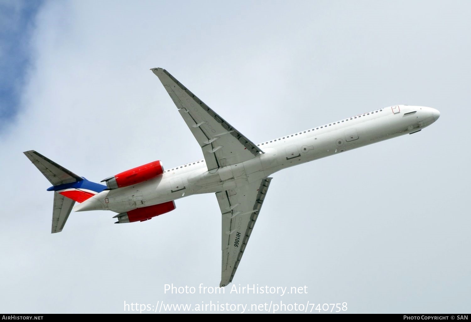 Aircraft Photo of HI1066 | McDonnell Douglas MD-82 (DC-9-82) | Red Air | AirHistory.net #740758