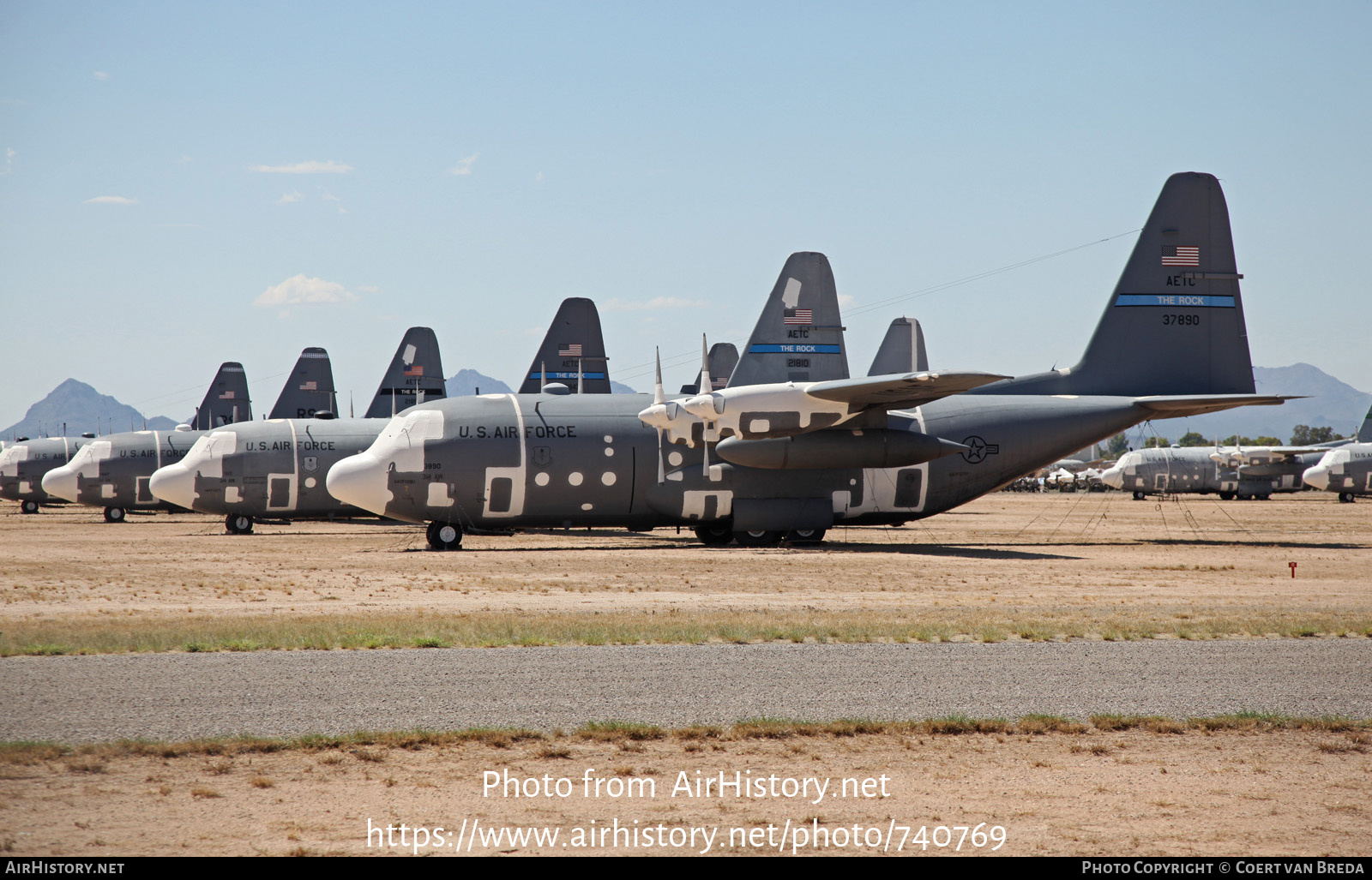 Aircraft Photo of 63-7890 / AF63-890 | Lockheed C-130E Hercules (L-382) | USA - Air Force | AirHistory.net #740769