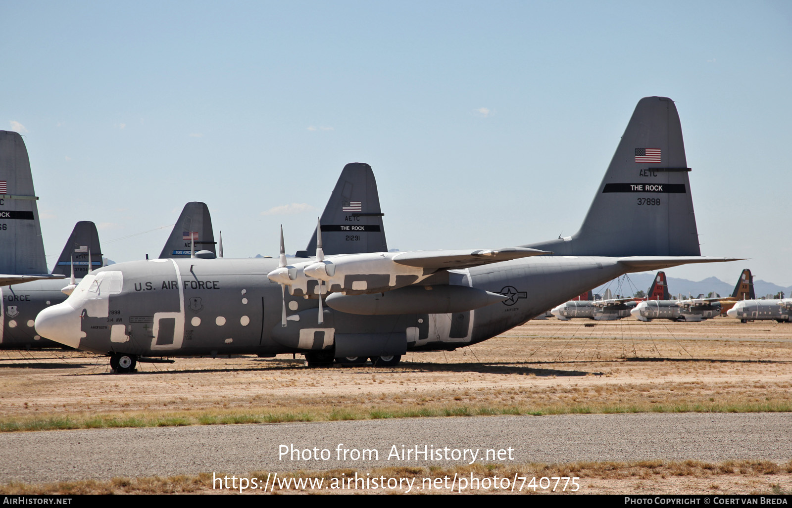 Aircraft Photo of 63-7898 | Lockheed C-130E Hercules (L-382) | USA - Air Force | AirHistory.net #740775