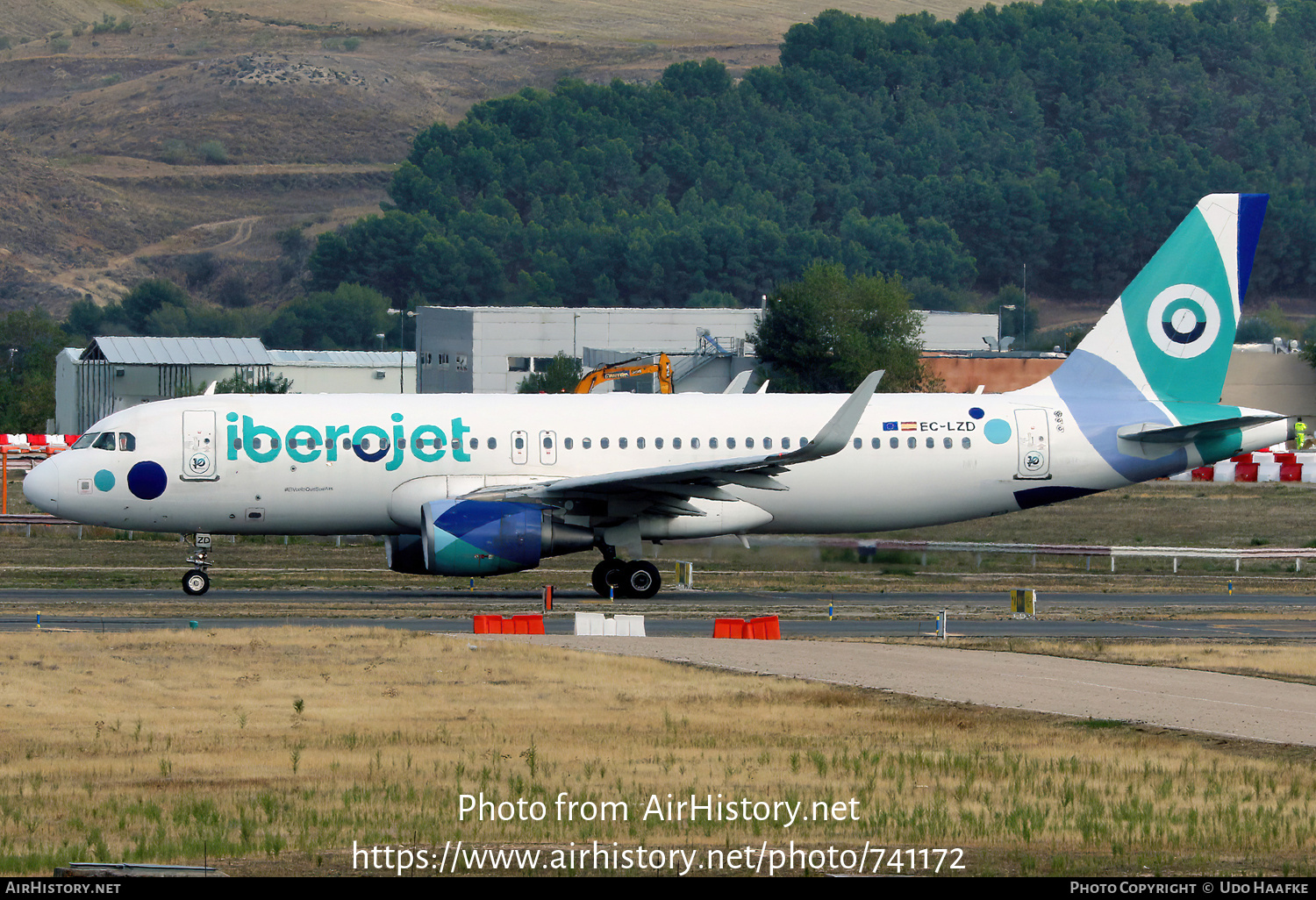 Aircraft Photo of EC-LZD | Airbus A320-214 | Iberojet | AirHistory.net #741172