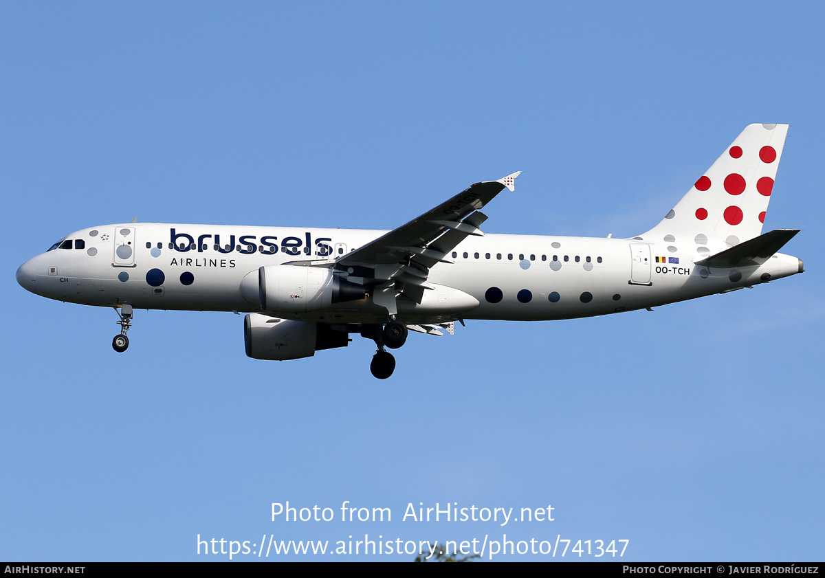 Aircraft Photo of OO-TCH | Airbus A320-214 | Brussels Airlines | AirHistory.net #741347