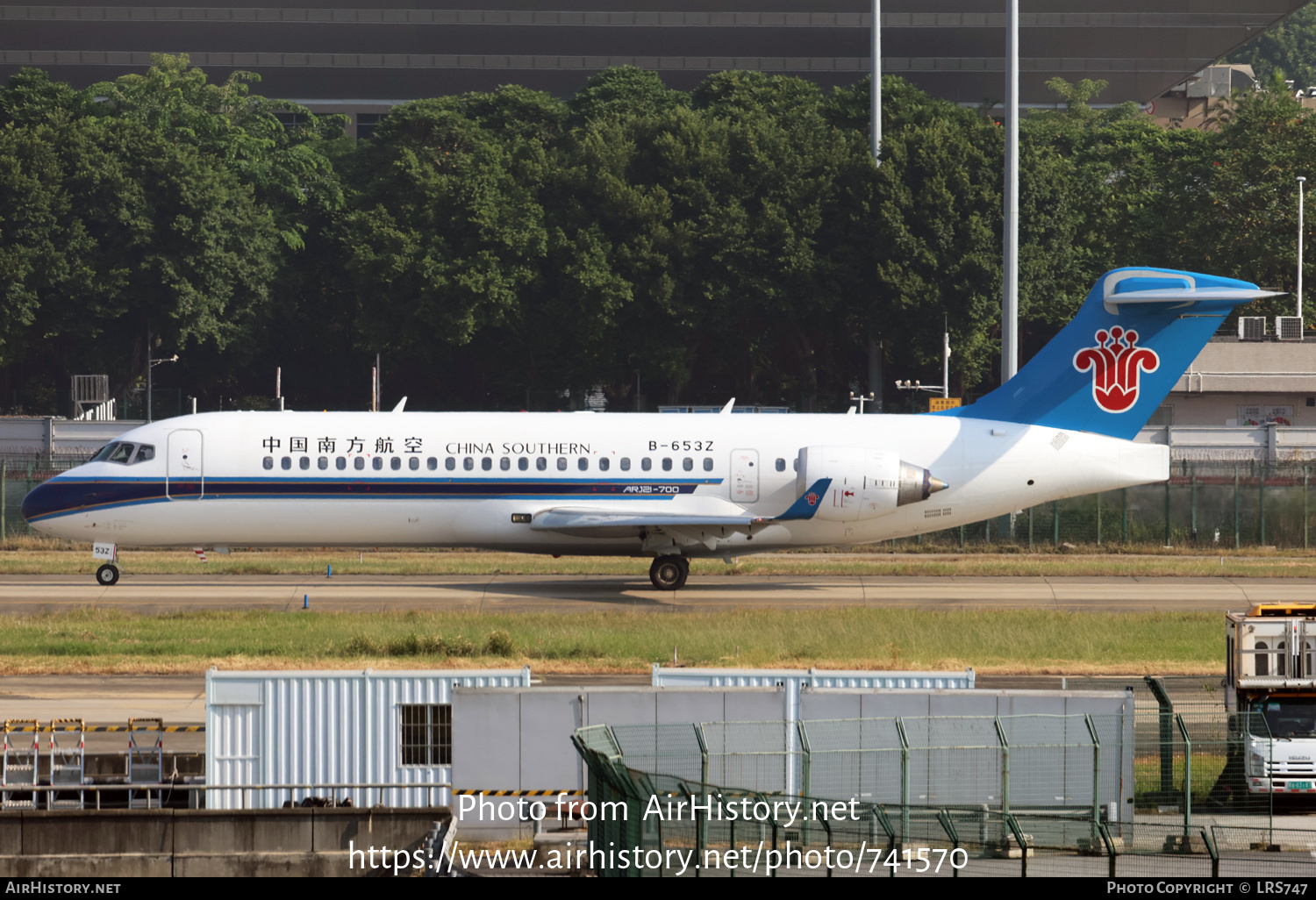 Aircraft Photo of B-653Z | COMAC ARJ21-700 Xiangfeng | China Southern Airlines | AirHistory.net #741570