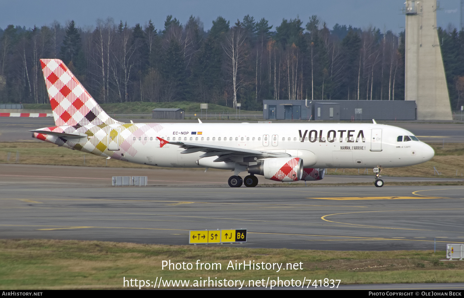 Aircraft Photo of EC-NOP | Airbus A320-214 | Volotea | AirHistory.net #741837