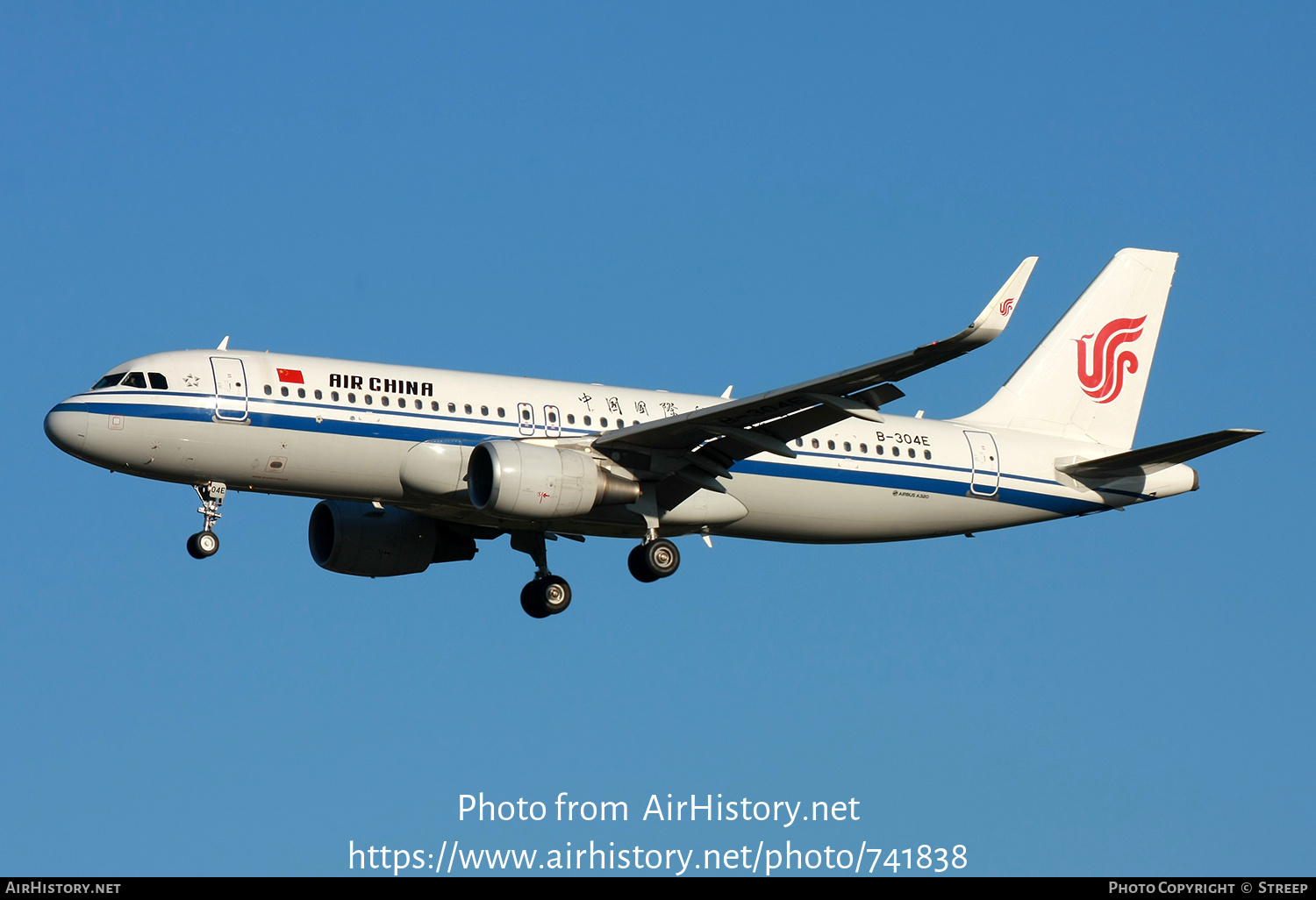 Aircraft Photo of B-304E | Airbus A320-214 | Air China | AirHistory.net #741838