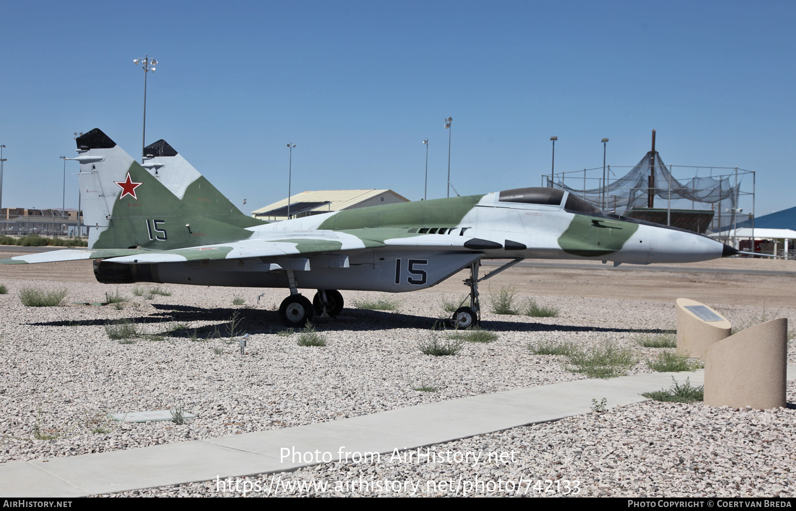 Aircraft Photo of 15 | Mikoyan-Gurevich MiG-29 | AirHistory.net #742133