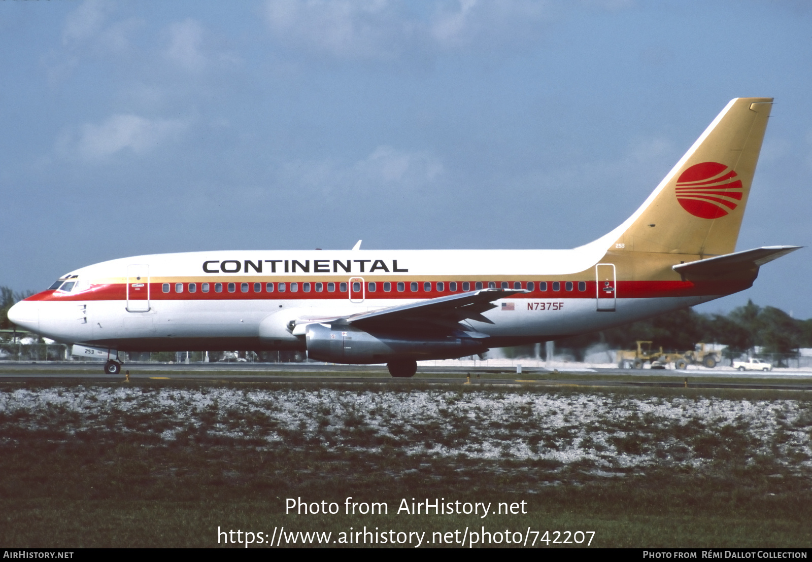 Aircraft Photo of N7375W | Boeing 737-291 | Continental Airlines | AirHistory.net #742207