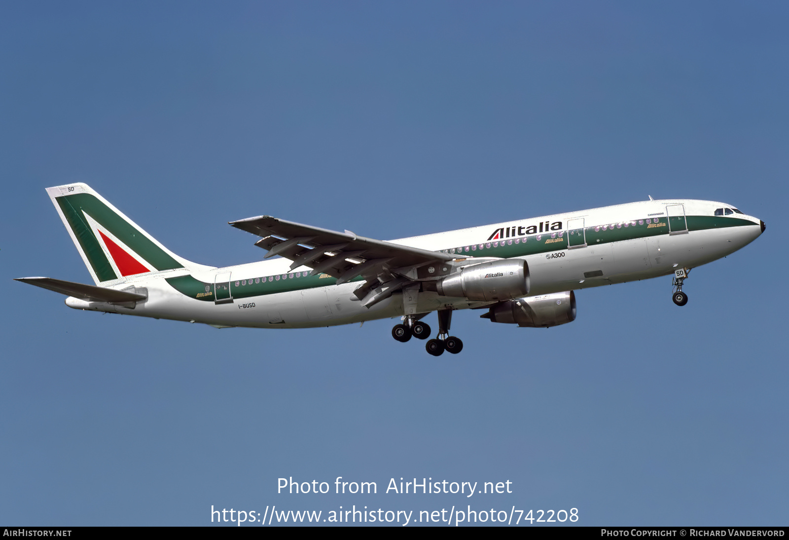 Aircraft Photo of I-BUSD | Airbus A300B4-203 | Alitalia | AirHistory.net #742208