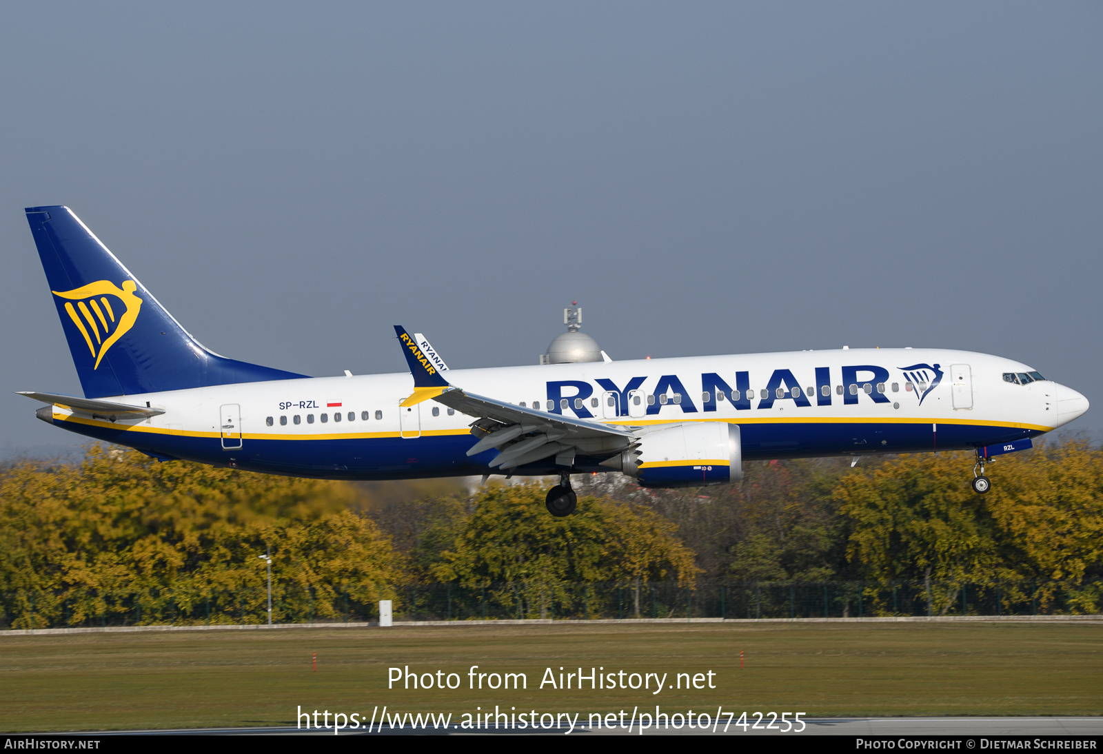 Aircraft Photo of SP-RZL | Boeing 737-8200 Max 200 | Ryanair | AirHistory.net #742255