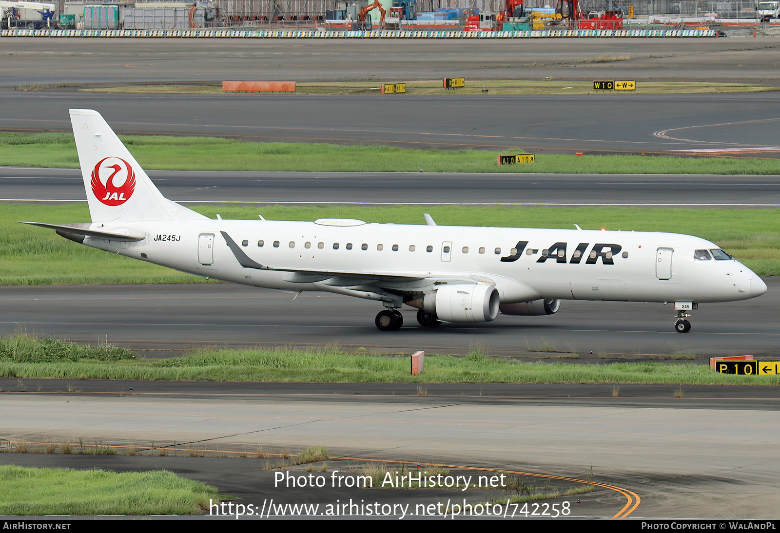 Aircraft Photo of JA245J | Embraer 190STD (ERJ-190-100STD) | J-Air | AirHistory.net #742258