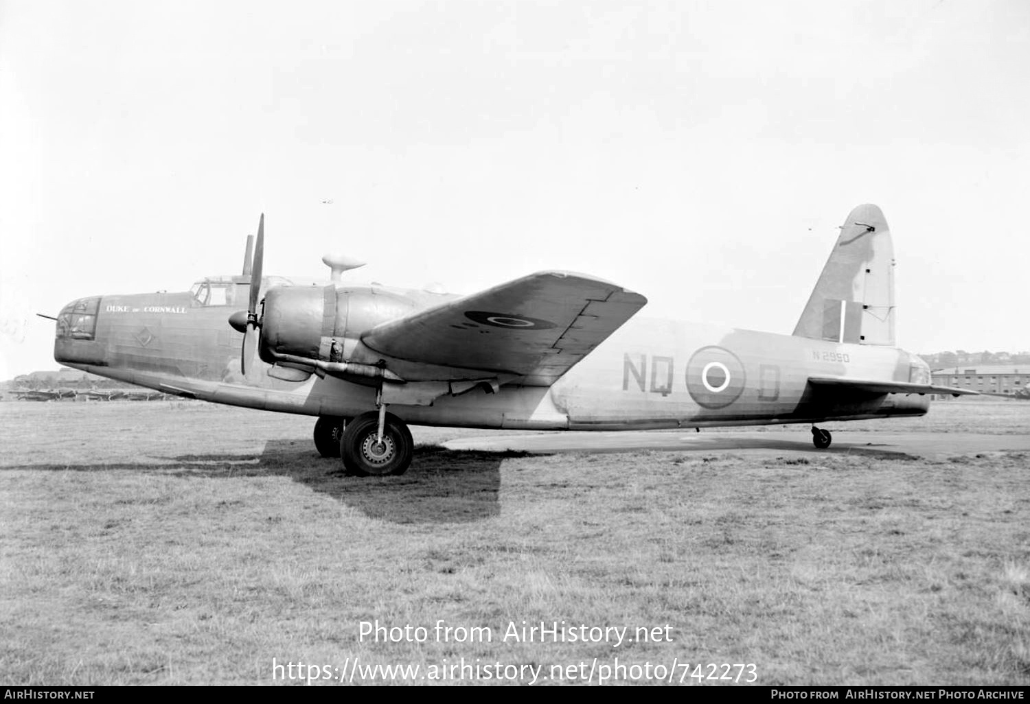 Aircraft Photo of N2990 | Vickers Wellington C.1A | UK - Air Force | AirHistory.net #742273