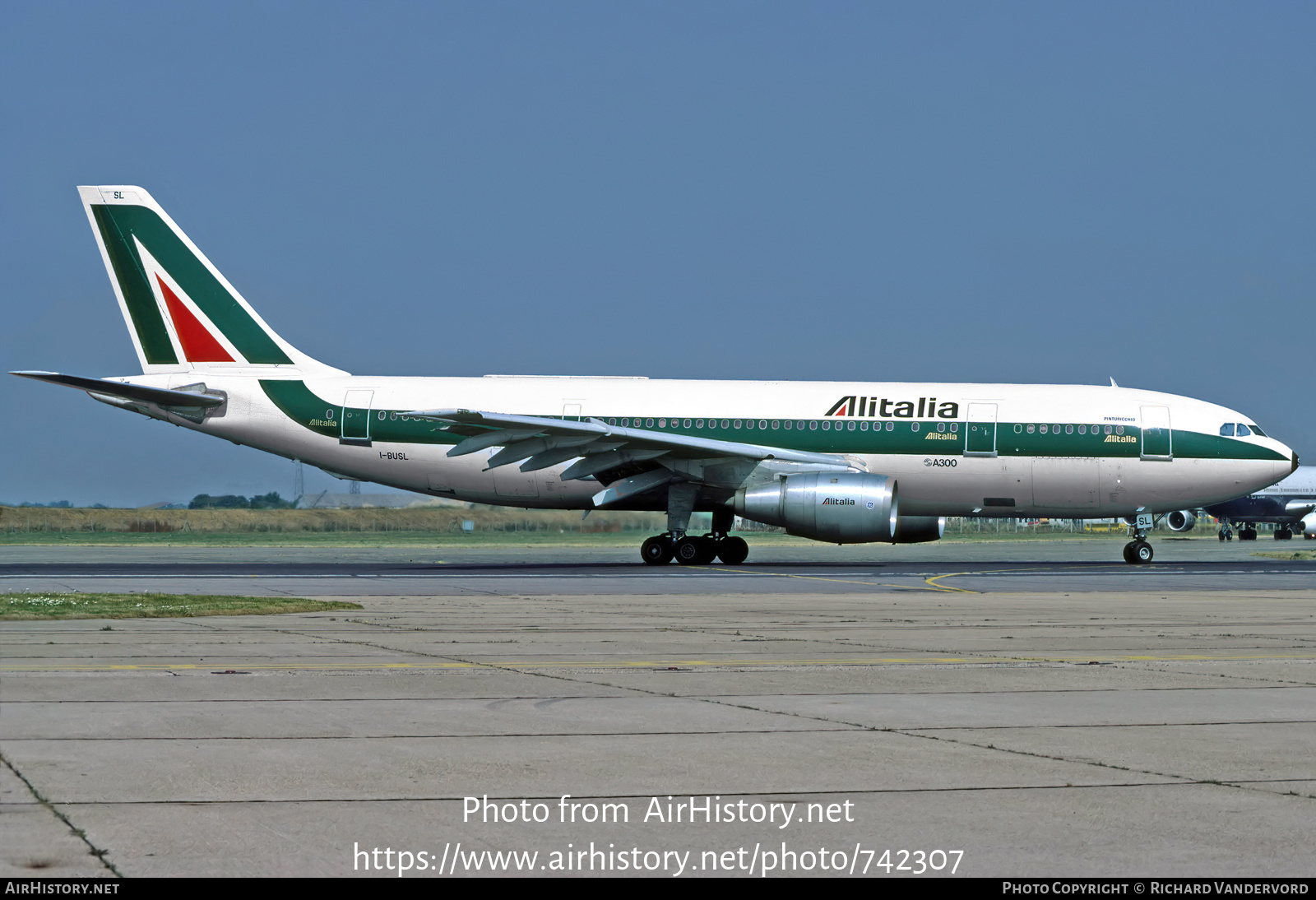 Aircraft Photo of I-BUSL | Airbus A300B4-203 | Alitalia | AirHistory.net #742307