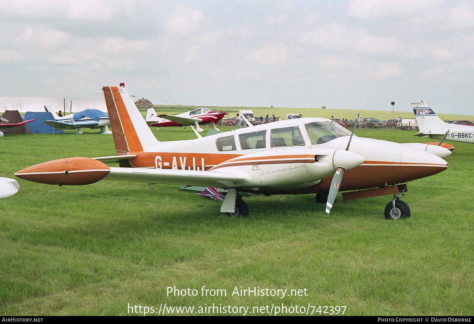 Aircraft Photo of G-AVJJ | Piper PA-30-160 Turbo Twin Comanche | AirHistory.net #742397