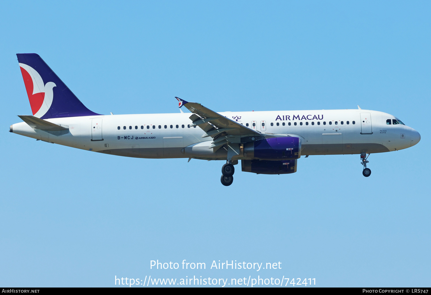 Aircraft Photo of B-MCJ | Airbus A320-232 | Air Macau | AirHistory.net #742411