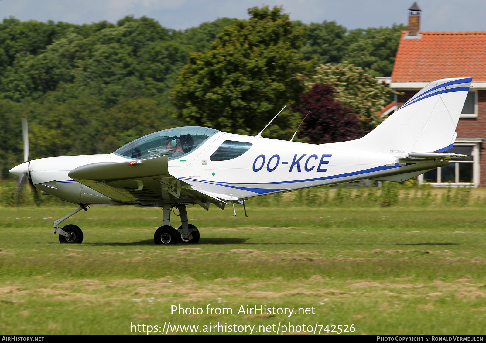 Aircraft Photo of OO-KCE | Czech Sport PS-28 Cruiser | AirHistory.net #742526