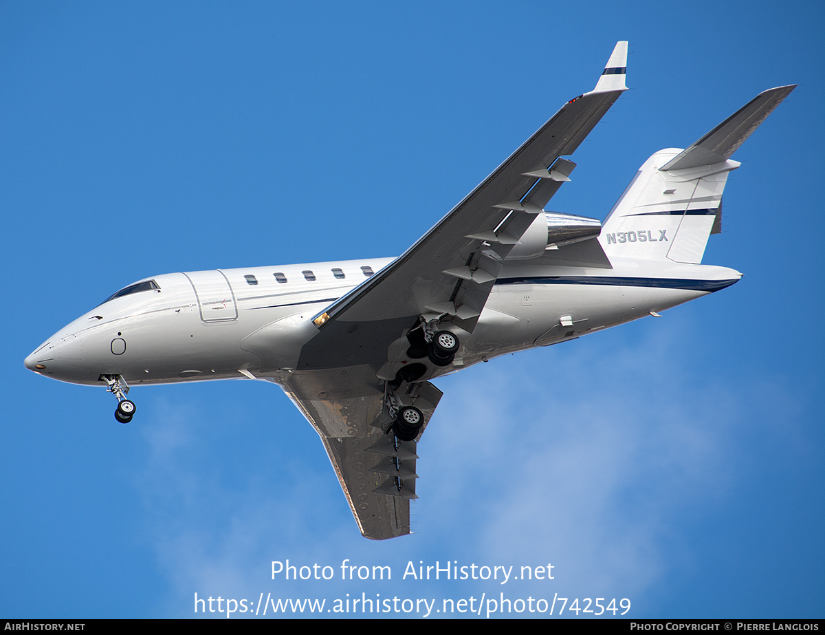 Aircraft Photo of N305LX | Bombardier Challenger 605 (CL-600-2B16) | AirHistory.net #742549