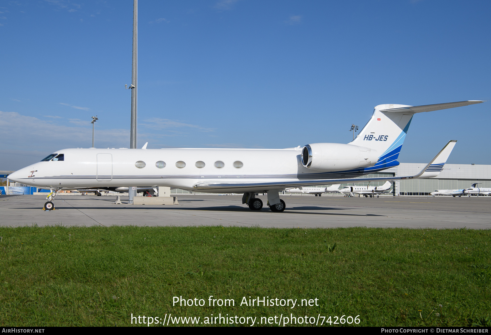 Aircraft Photo of HB-JES | Gulfstream Aerospace G-V Gulfstream V | AirHistory.net #742606