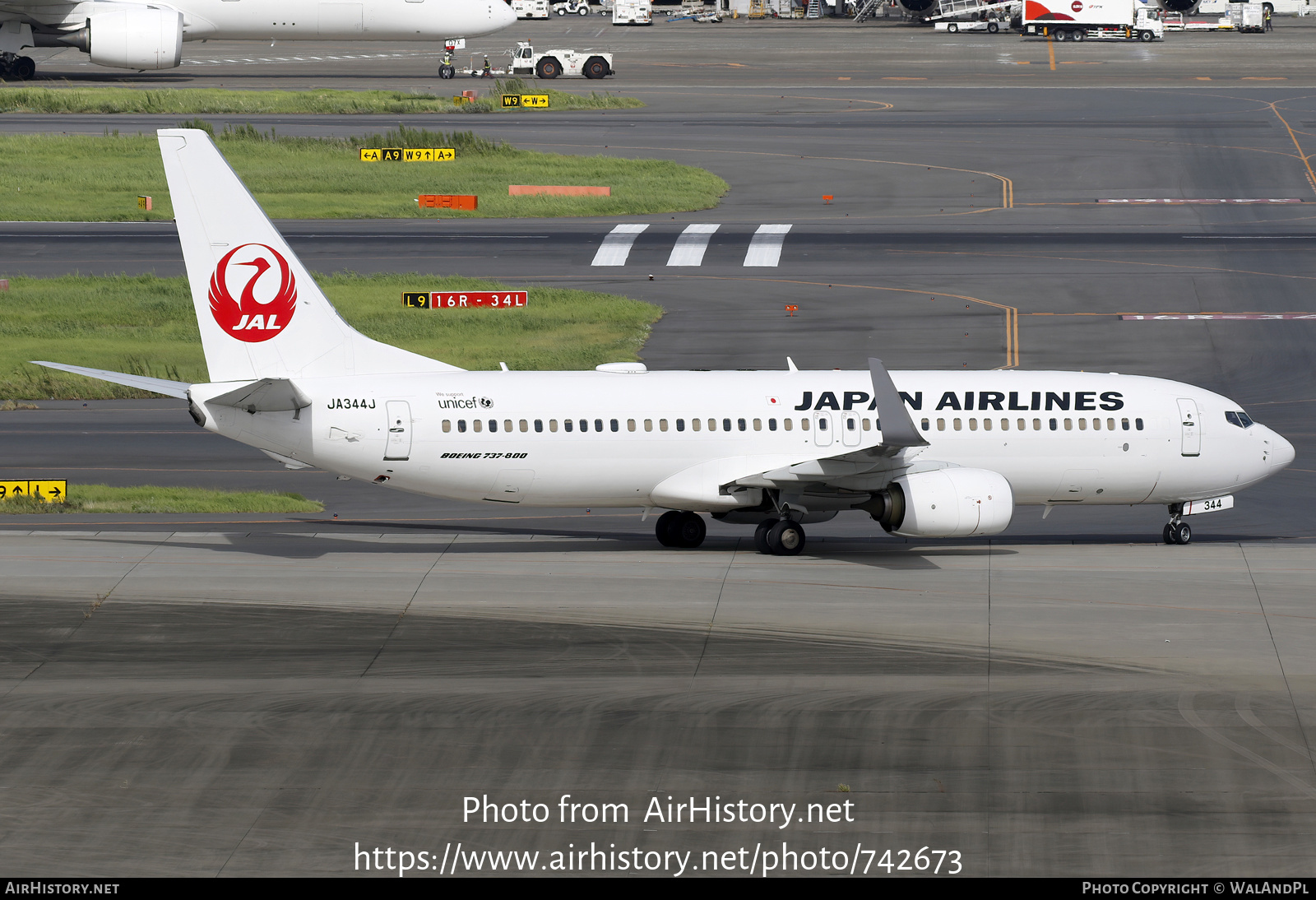 Aircraft Photo of JA344J | Boeing 737-846 | Japan Airlines - JAL | AirHistory.net #742673