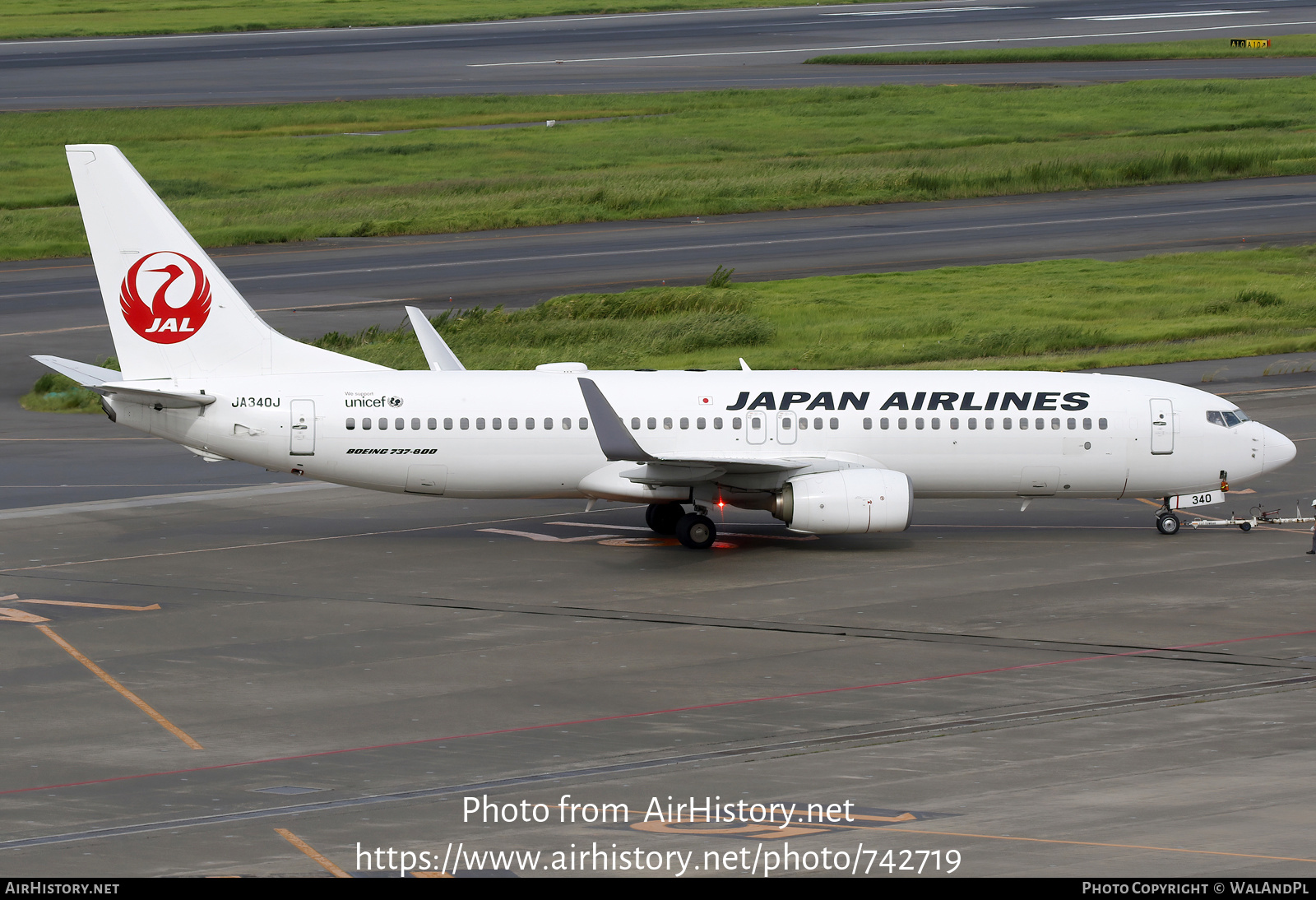 Aircraft Photo of JA340J | Boeing 737-846 | Japan Airlines - JAL | AirHistory.net #742719