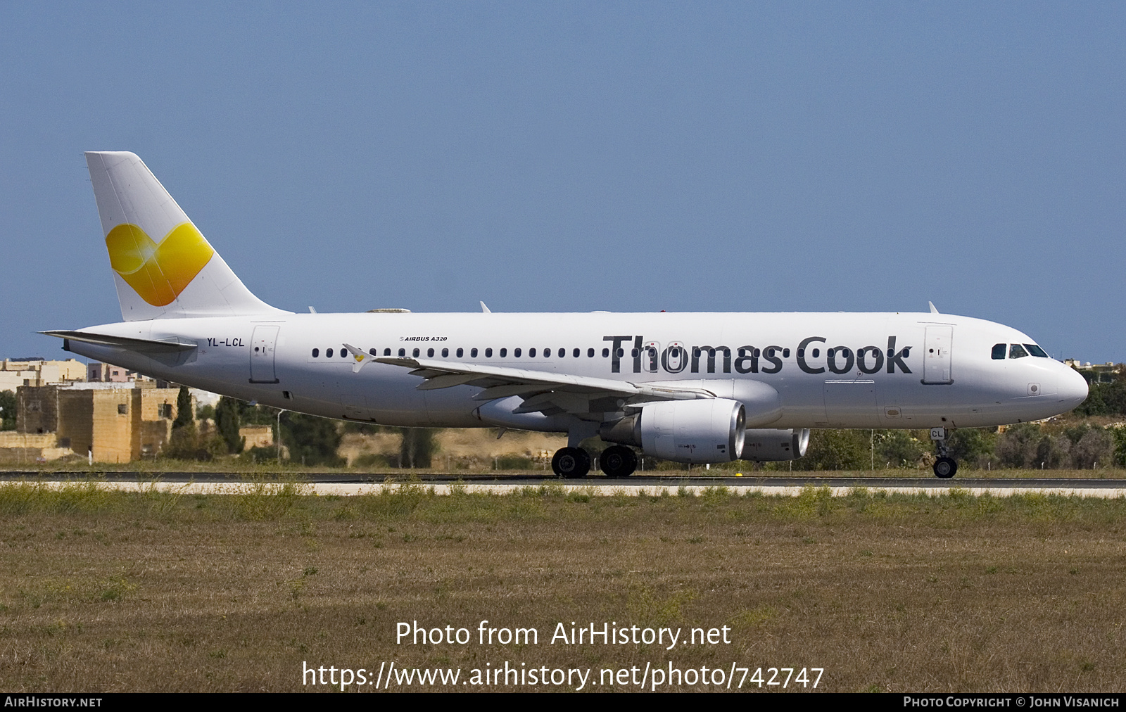 Aircraft Photo of YL-LCL | Airbus A320-214 | Thomas Cook Airlines | AirHistory.net #742747