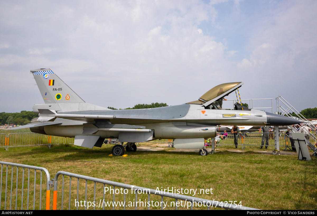 Aircraft Photo of FA-05 | General Dynamics F-16A Fighting Falcon | Belgium - Air Force | AirHistory.net #742754