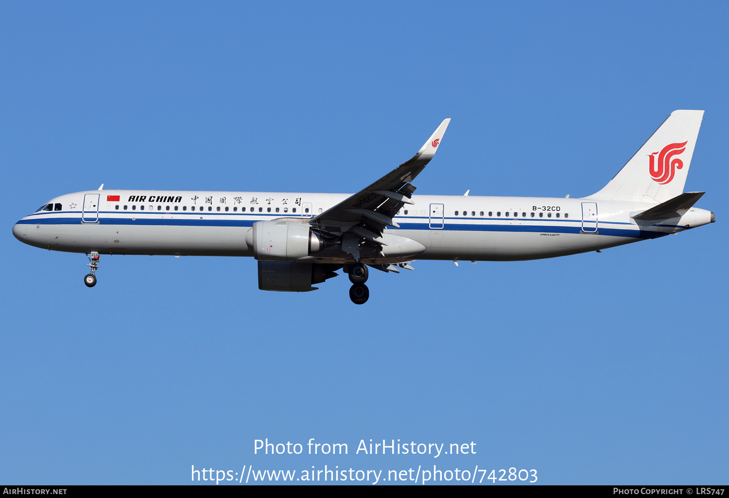 Aircraft Photo of B-32CD | Airbus A321-251NX | Air China | AirHistory.net #742803