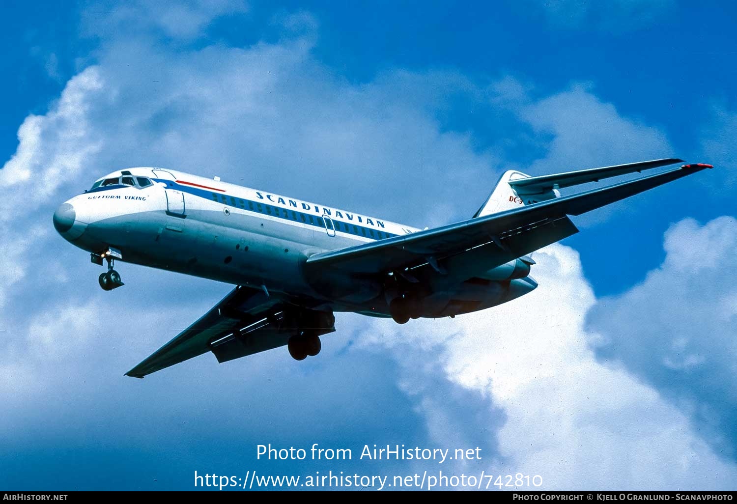 Aircraft Photo of LN-RLL | McDonnell Douglas DC-9-21 | Scandinavian Airlines - SAS | AirHistory.net #742810